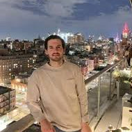 <em>Eduardo  Torres</em>